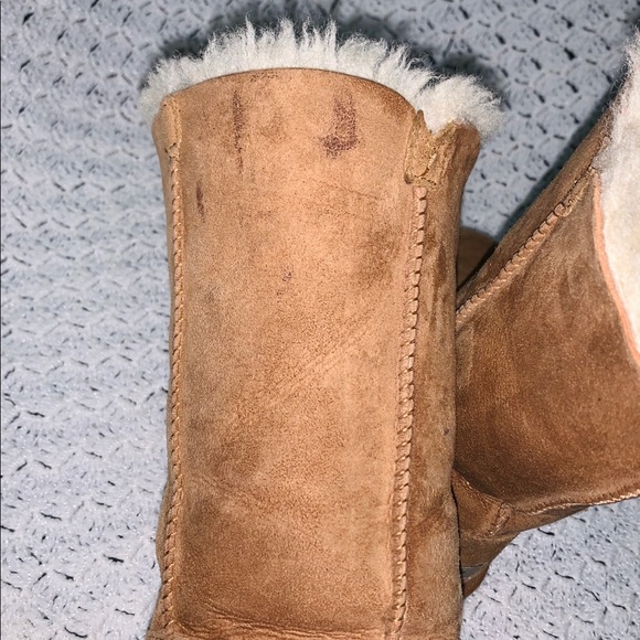 UGG Bailey Button - Picture 3 of 6